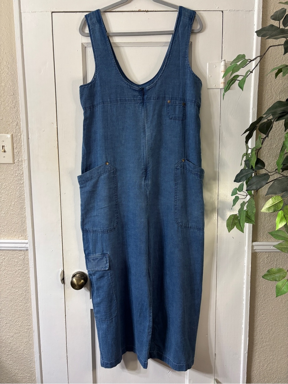 Anthropologie PILCRO Zip Front Wide Leg Oversized Pockets Cropped Ankle Overhall